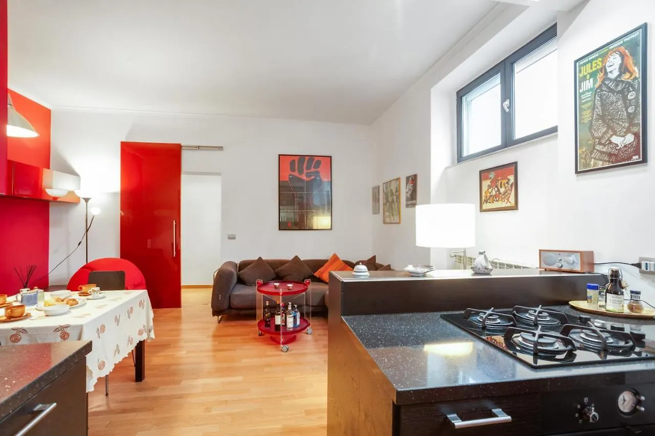 Appartamento *Movies & Books* Stylish House With Jacuzzi Bari 0*,  Italia